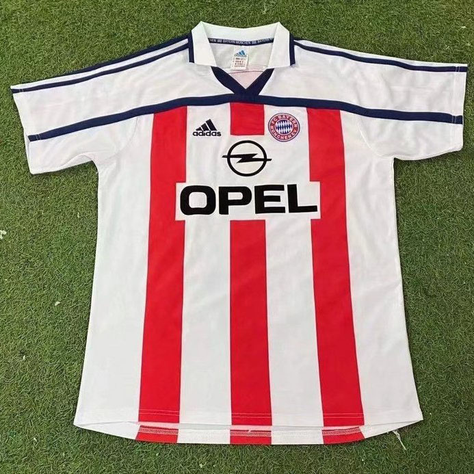 00-01 Bayern Away - Click Image to Close